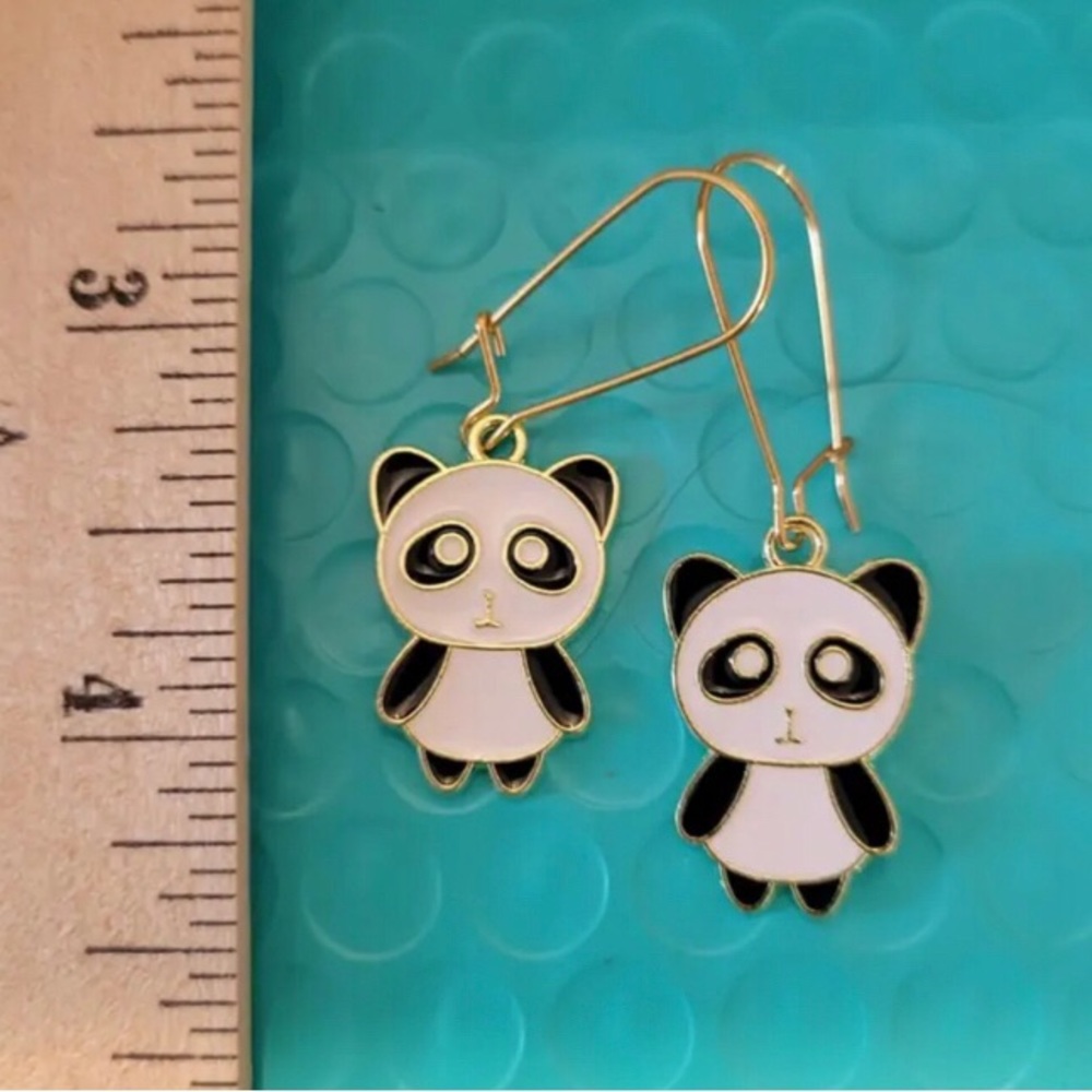 Panda Dangly Earrings Enamel Women’s Pierced Black And White New